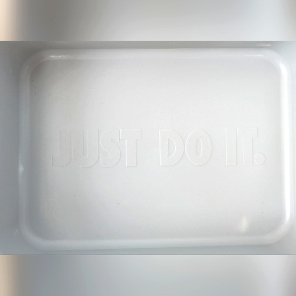 NIKE Lunch Box Insulated With Hard Shell - Picture 13 of 15